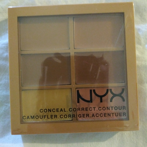 NYX Conceal, Correct, Contour Palette - Picture 1 of 2